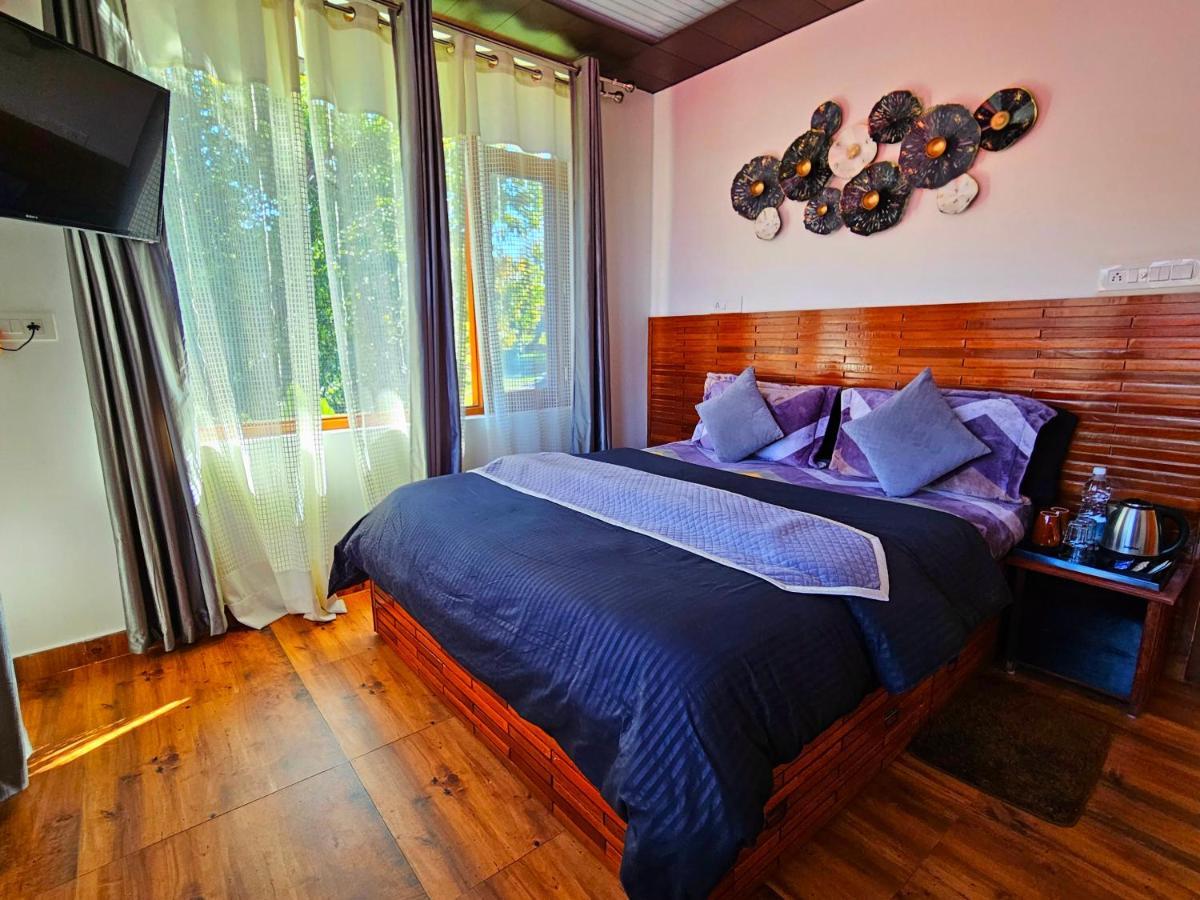 The Tulip Bir Hotel Екстериор снимка