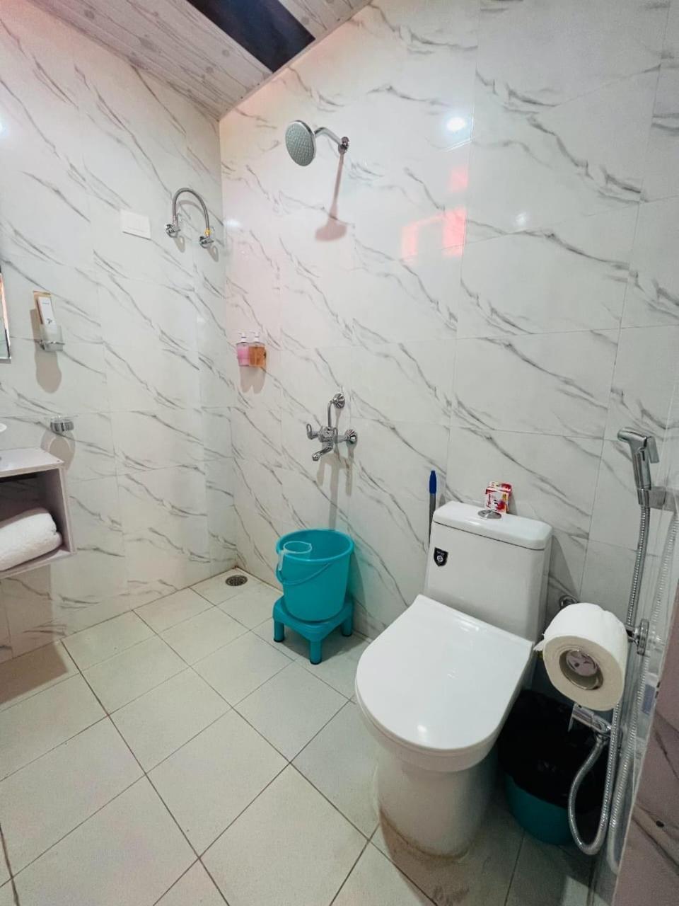 The Tulip Bir Hotel Екстериор снимка