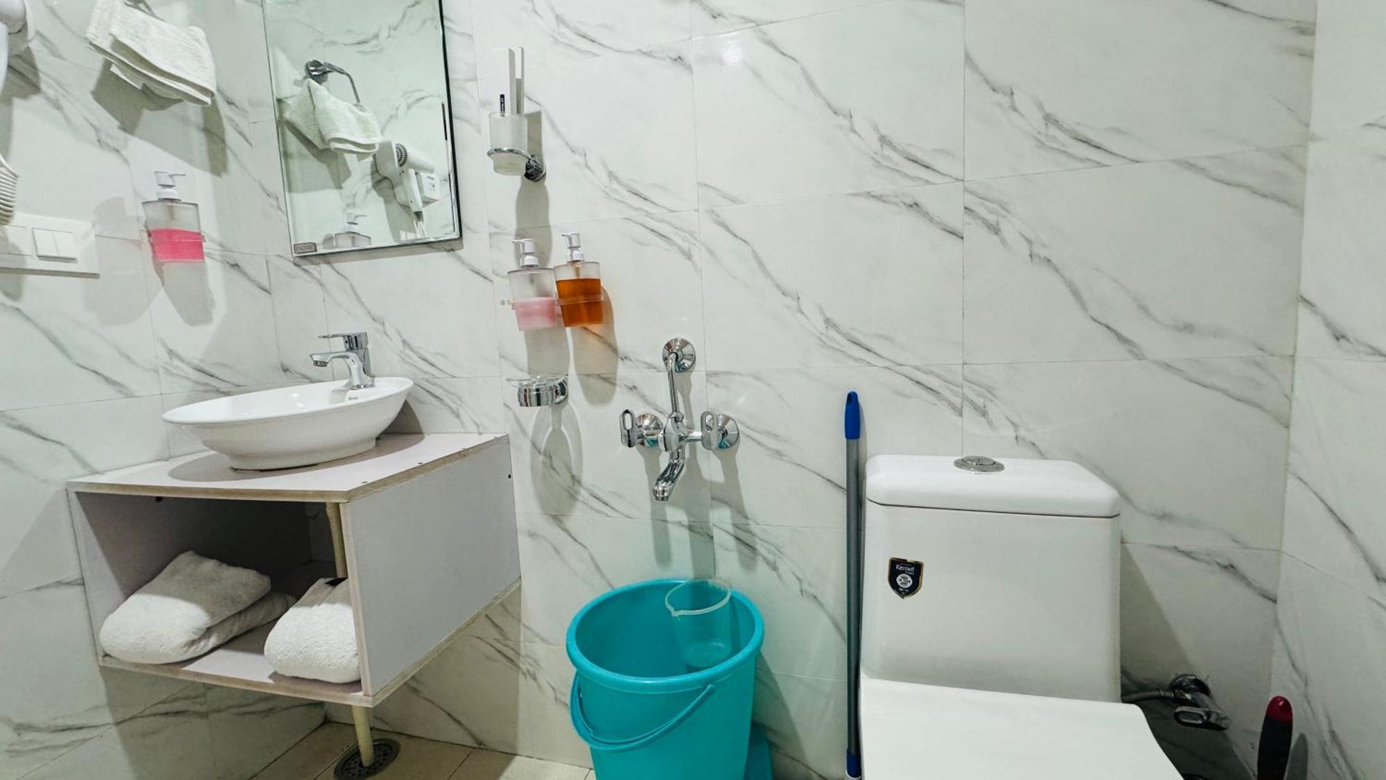 The Tulip Bir Hotel Екстериор снимка